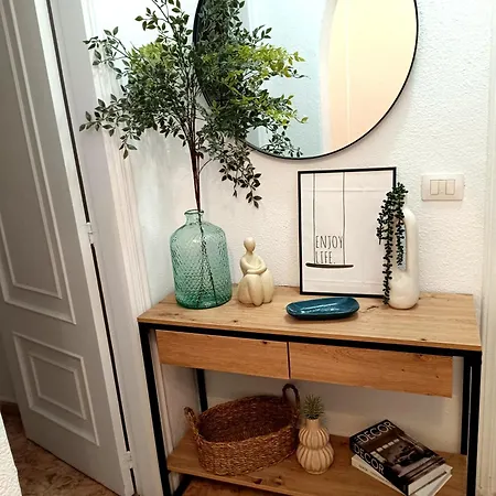 Апартаменты Bellavista Basement Арона